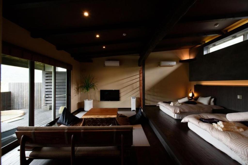 Yufuin Luxury Villa -Zakuro- Kültér fotó