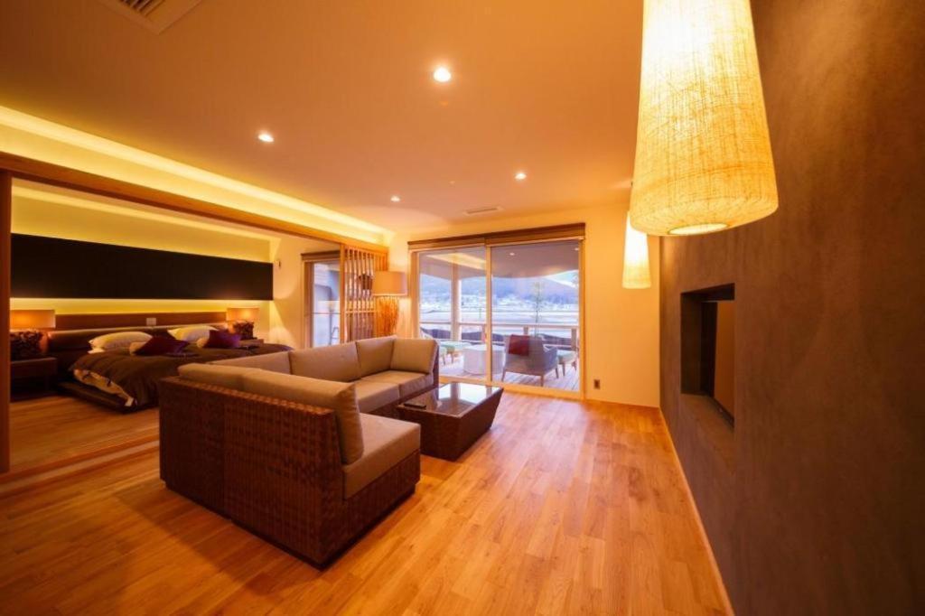 Yufuin Luxury Villa -Zakuro- Kültér fotó